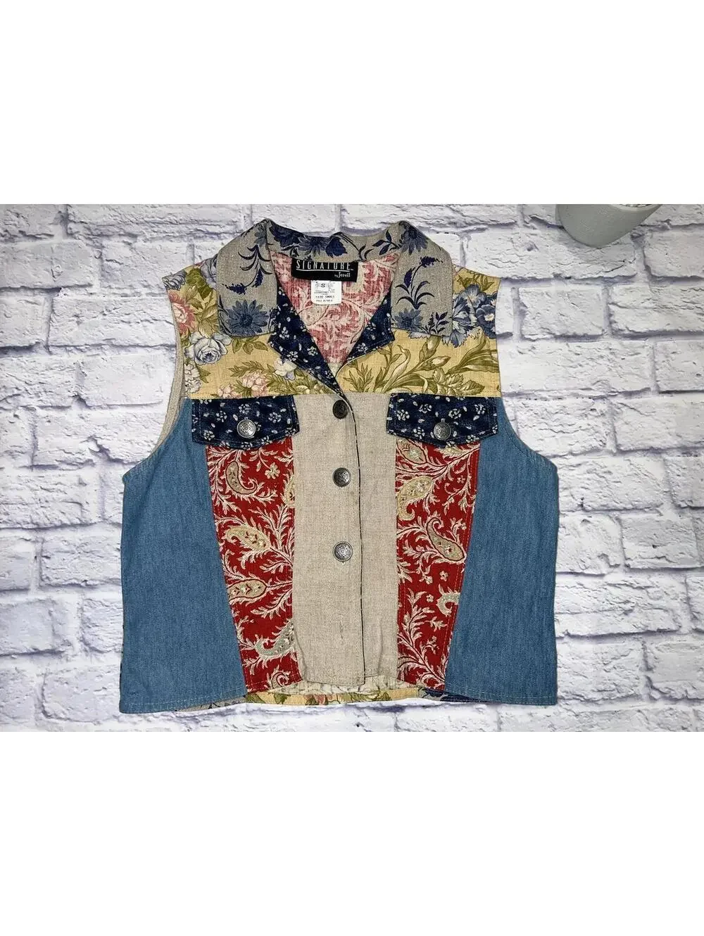 Vintage vest  Signature by Jerell Size Small